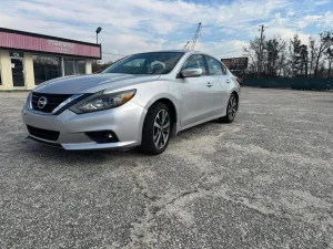 2017 Nissan Altima SR