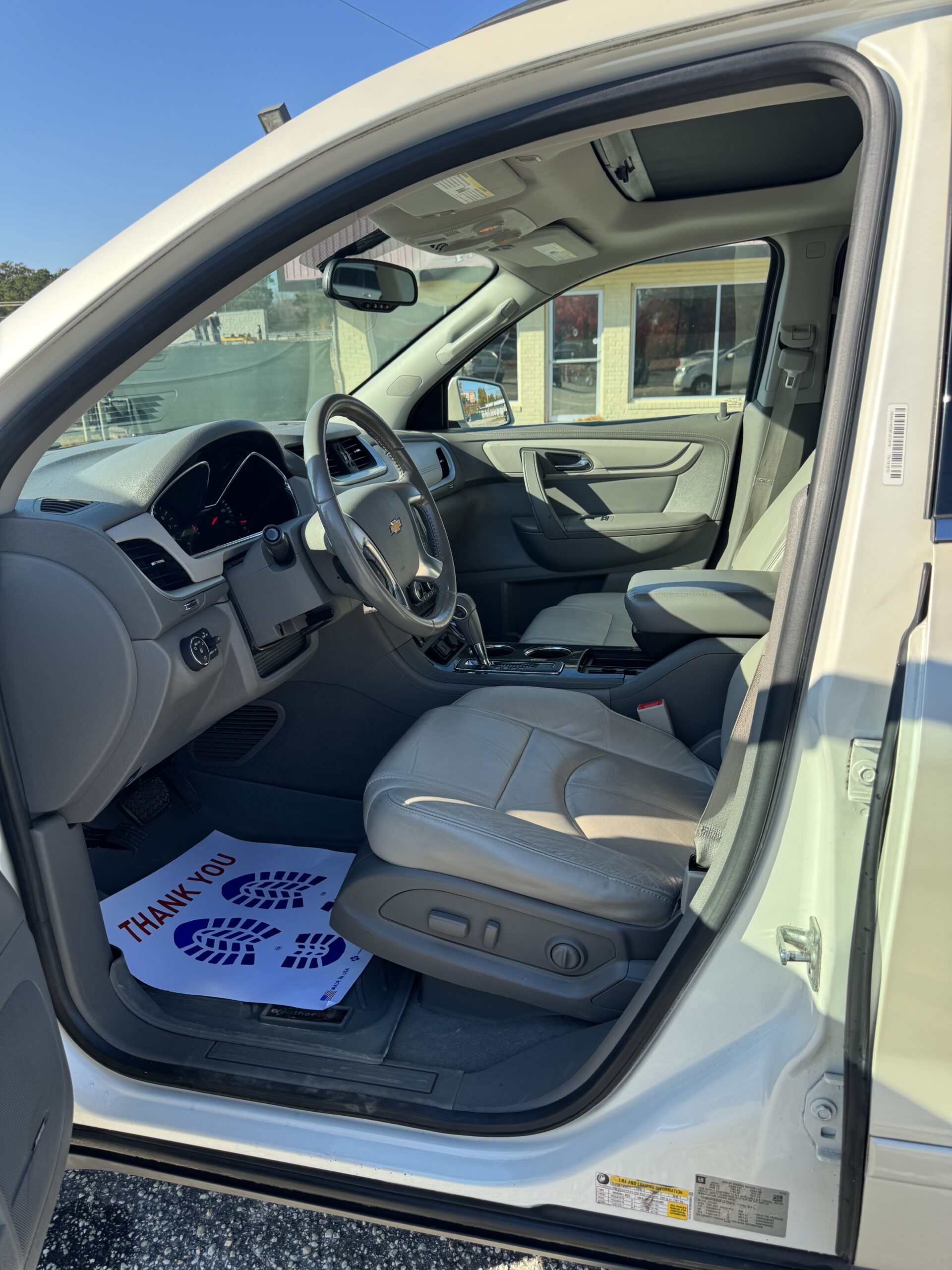 
								2015 Chevrolet Traverse LT full									